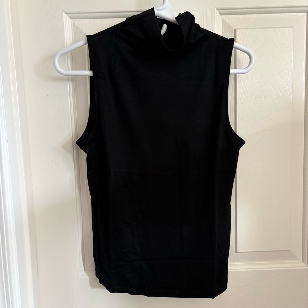 Banana Republic Factory 
Black Sleeveless Turtleneck Top - Women